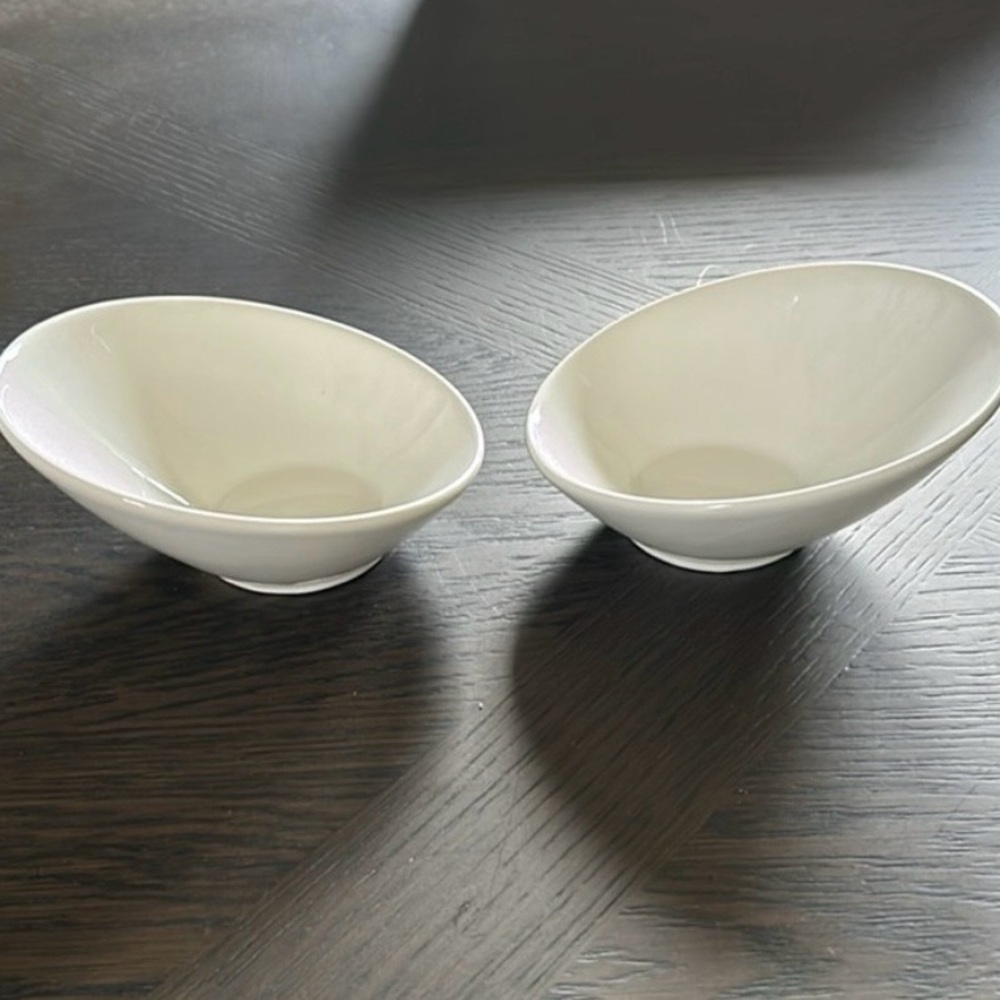 Mikasa White Porcelain Serving Bowls - Set of 2